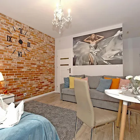 Apartament Starogdanski 5 *